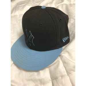 New Era New York Yankees Cap Size 7 3/8